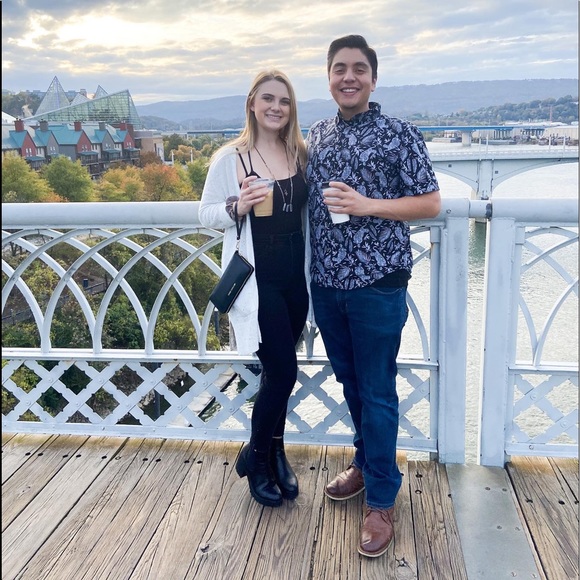 Meet your Posher, Autumn - Picture 1 of 7